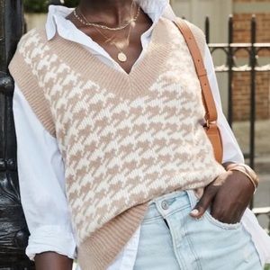 Abercrombie Oversized Sweater Vest